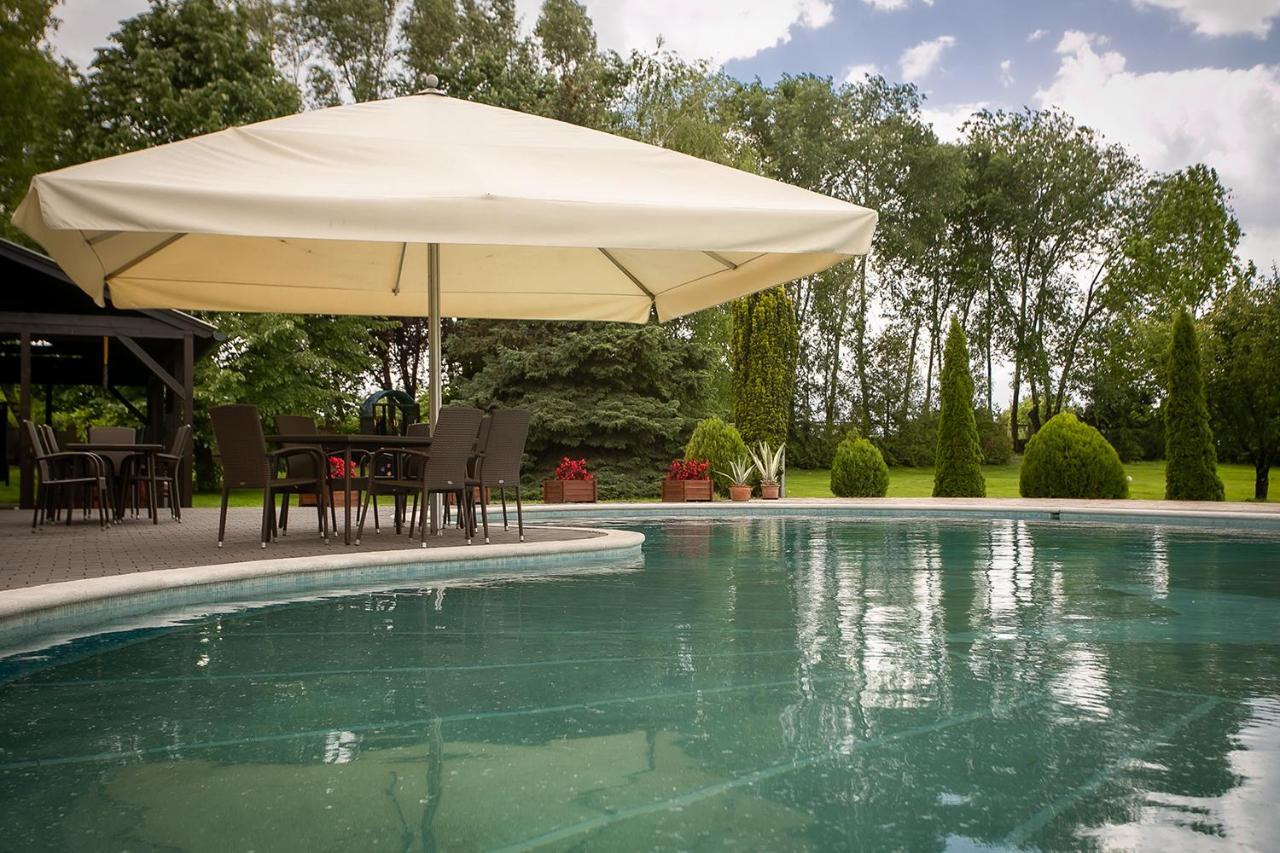 Villa Forras Vendeghaz Dunaegyhaza Exterior foto